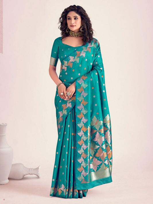 Serene Symphony In Banarasi Artistry