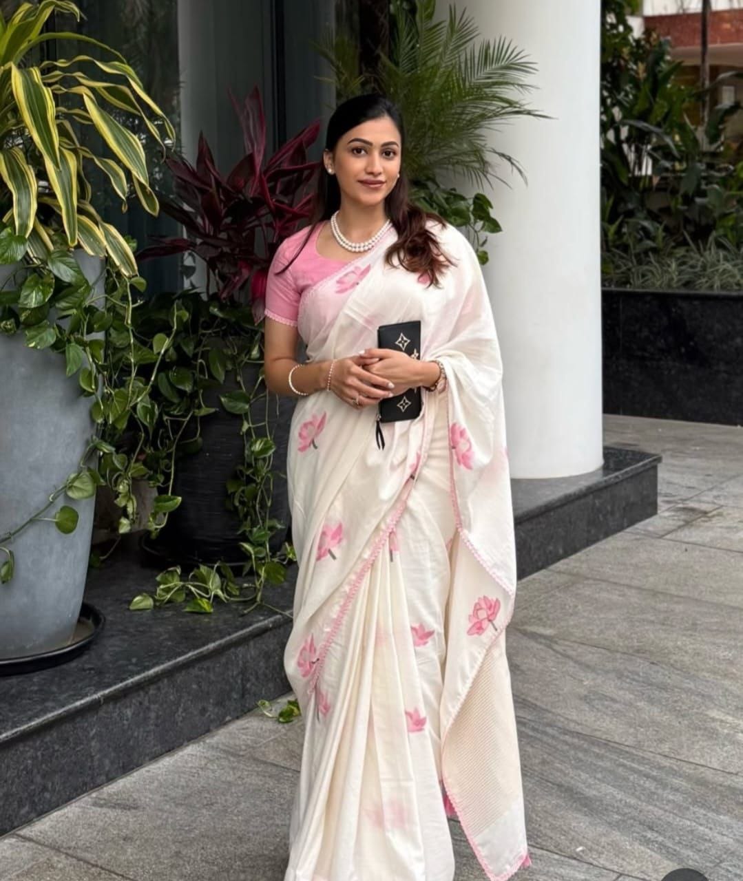 Blush Bloom Elegance Saree